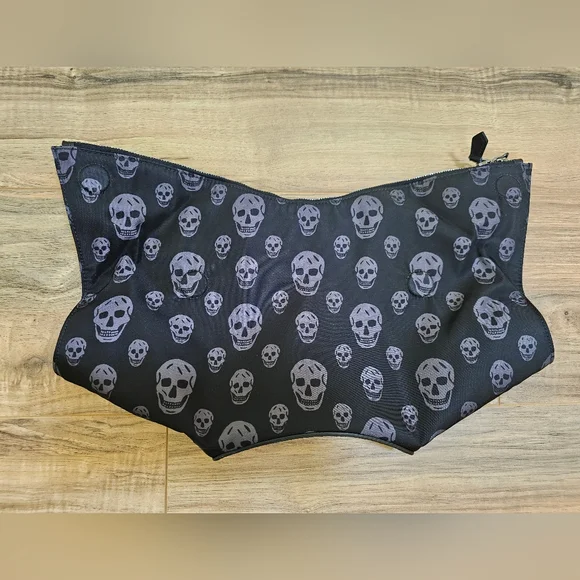 Alexander McQueen - Faithful De-Manta Skull Clutch - Picture 9 of 17
